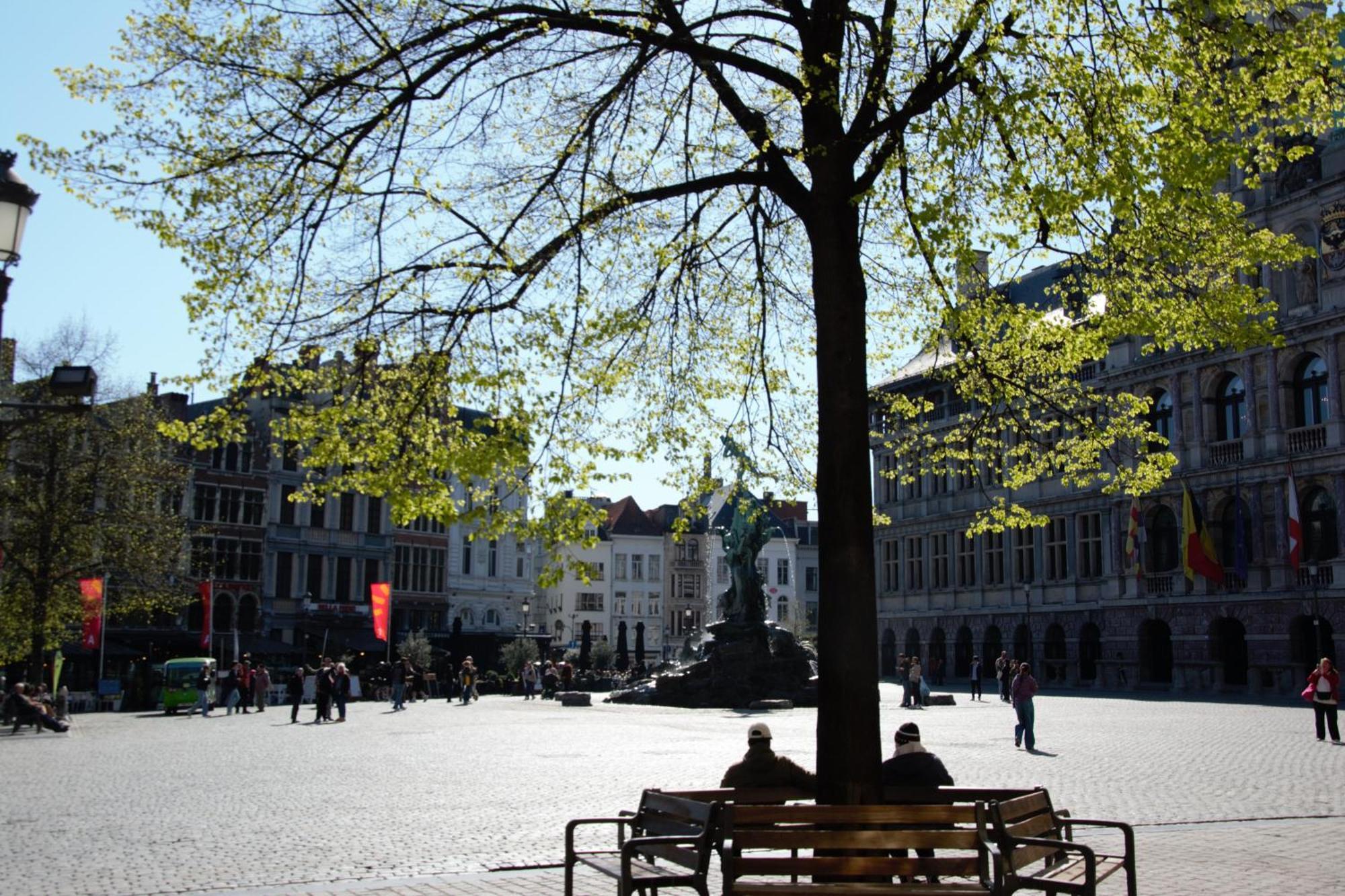Historical Center Antwerp, All On Foot Buitenkant foto